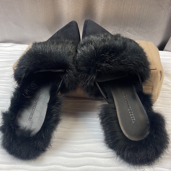 Rebecca Minkoff Rafferty Mules with fur. Black kid suede/ Rabbit Fur. Size 7.5 M - Picture 2 of 9